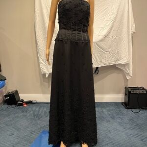 Jovani Black Floral Lace  “VINTAGE “ Dress